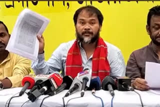 akhil gogoi requests congress to unite again with raijor dal for by election