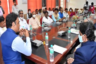 education-ministers-conversation-with-literature-in-kud