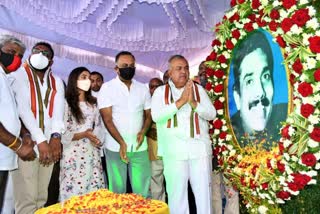 ex cm r gundurao 28th death anniversary