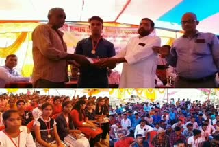 Organized mass examination to check talent of children of Barharwa Kala Panchayat in Motihari