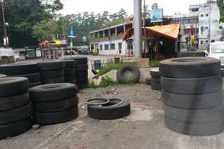 Dengue panic in Durgapur City Center Area Due to Waterlogged in Abandoned Tires in Road