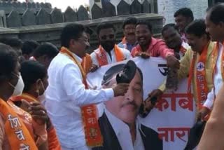 Jodo Maro Andolan over narayan rane statement, Case filed against Shiv Sena karyakartas in Pandharpur