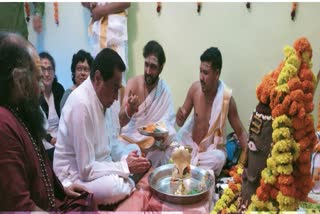 kamalnath-and-mirchi-baba-performs-a-special-puja