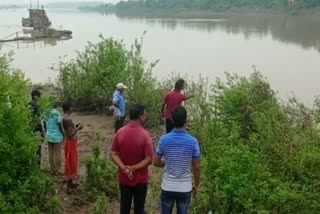 old-woman-drowned-in-damodar-river-near-surya-mandir-ghat-in-dhanbad