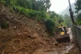 road-connecting-china-border-closed-due-to-landslide-in-pithoragarh