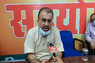 स्वास्थ्य मंत्री मंगल पांडे