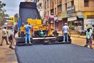 dambarization-of-hubli-roads-for-pralhad-joshi-daughter-marriage