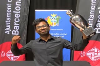 ബാഴ്‌സലോണ ഓപ്പണ്‍ ചെസ് ടൂര്‍ണമെന്‍റ്  Barcelona Open chess  GM Sethuraman  ഇന്ത്യൻ ഗ്രാന്‍ഡ്‌മാസ്റ്റര്‍ എസ്.പി സേതുരാമന്  Grand Master Sethuraman  കാര്‍ത്തികേയന്‍ മുരളി  എസ്.പി സേതുരാമൻ ബാഴ്‌സലോണ ഓപ്പണ്‍ ചെസ്  അര്‍ജുന്‍ കല്യാണ്‍