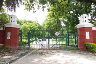 History of 'Faiz Gate' of Muhammadan Anglo Oriental College