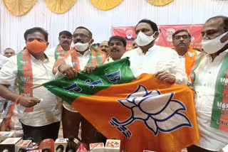 mes-rebel-candidate-joins-bjp