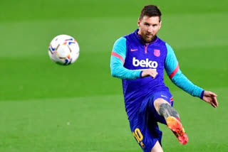 Lionel Messi prepares for first appearance for Paris St-Germain