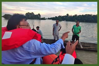 minister-jogen-mahan-visited-to-flood-affected-areas-of-jajimukh