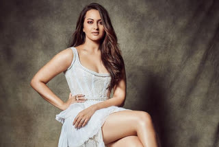 sonakshi-sinha-is-a-vision-in-white-in-these-15-pictures