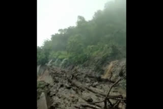 Landslide hits Maharashtra's Jalgaon amid torrential rain