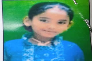 baby girl dies of strangulation playing zopla in Pimpri, pune