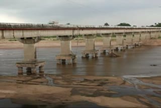 The bridge over the Orsang River