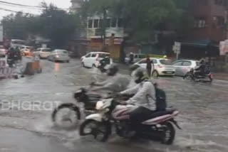 Heavy rainfall pounds Delhi, IMD issues 'Orange' alert