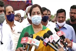 mp sumalatha reaction on hd kumarswamy statement