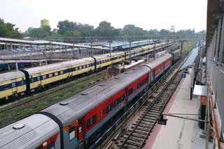 समस्तीपुर रेल डिवीजन के कई ट्रेन को बाढ़ के कारण  किया गया रद्द