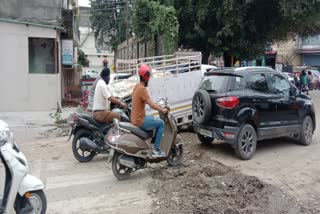 soil in streets of dehradun