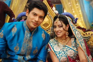 pratyusha banerjee surekha sikri death news update  pratyusha banerjee balika vadhu news  pratyusha banerjee sidharth shukla demise news  sidharth shukla death balika vadhu news  സിദ്ധാർഥ് മൽഹോത്ര മരിച്ചു വാർത്ത  സിദ്ധാർഥ് മൽഹോത്ര ബാലിക വധു നായിക വാർത്ത  ബാലിക വധു നായിക പ്രത്യുഷ ബാനർജി വാർത്ത  സുരേഖ സിക്രി സിദ്ധാർഥ് മൽഹോത്ര വാർത്ത