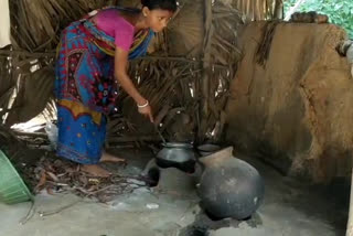 Trible families are in problem for not getting Ujjwala Yojana Gas Cylinder in Durgapur