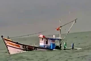 A submerged the boat in karwar sea