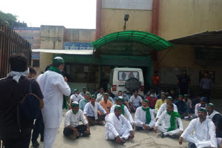 Farmers protest in Noida