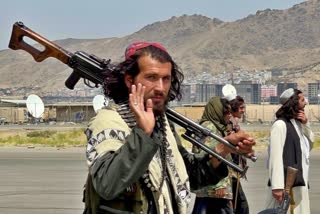 ISI chief rushes to Kabul as Taliban struggle to form inclusive govt