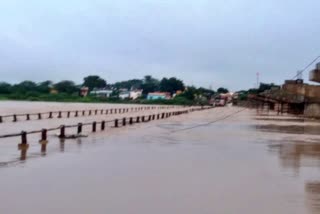 Kagina river water cutting the connectivity between Hyderabad and Kalburgi