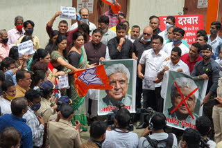 Javed Akhtar