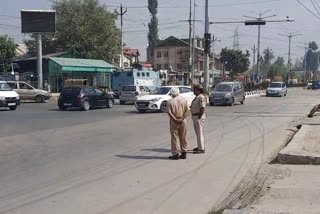 سید علی شاہ گیلانی کی وفات کے پانچویں روز بندشوں میں نرمی