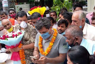 shopkeepers celebrated opening of Weekly market