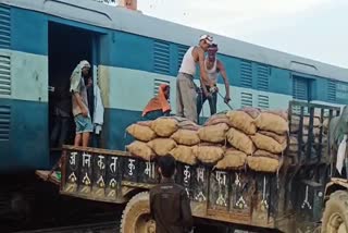 up_agr_01_kisan_rail_ran_on_the_track_of_profit_pkg_7203925