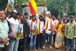 30 youths arrested for placing veeramadakari nayaka name board in belgavi