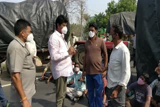 farmers protest, mla shankar naik call to mla aruri ramesh 