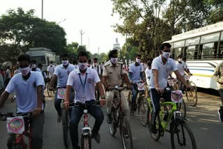 people were made aware to vote by taking out cycle rally