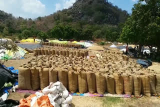 farmers facing problem at paddy purchase centers in jagtial district