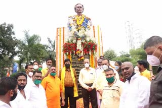 central minister ramdas athavle on anna bhau sathe and bharatratna