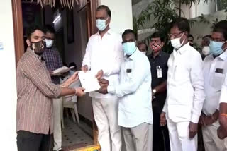 minister harish rao, cmrf cheques 