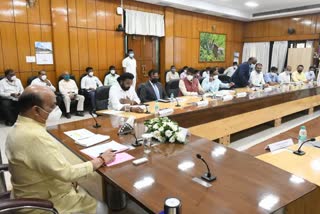 Karnataka CM Basavaraj Bommai to hold meeting on COVID restrictions today