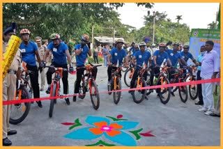 crpf-cyclists-rally-team-welcomed-in-chirang