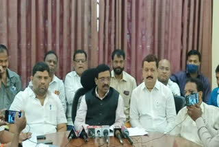 shiv sena mp vinayak raut criticized narayan rane over chipi airport inauguration date