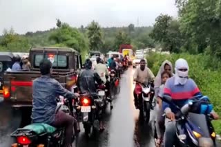 Chandur railway road traffic jam