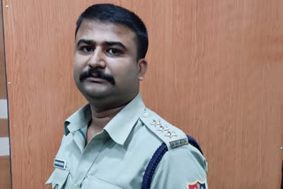 Chandannagar Police Arrest a Fake DSP in Chandannagar Strand Road