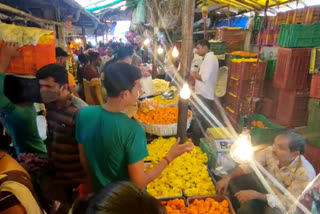 price of flowers increase in the flower market of Kalyan