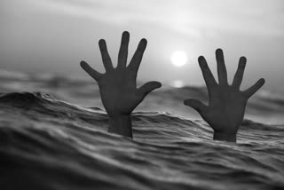 2 girl drowned in budhe baba ka mela