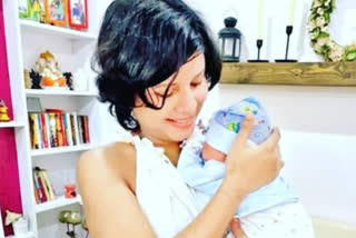 Sanyukta Banerjee with her baby