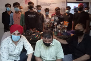 Ghaziabad Police raid on illegal hookah bar