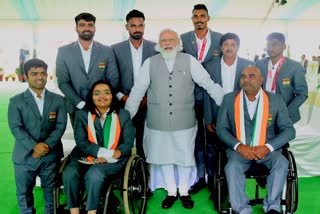 PM modi interacts with para athletes